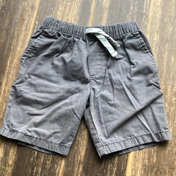 Gray and tan shorts - Picture 2 of 6